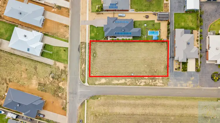63 Bruton Street, Tocumwal NSW 2714