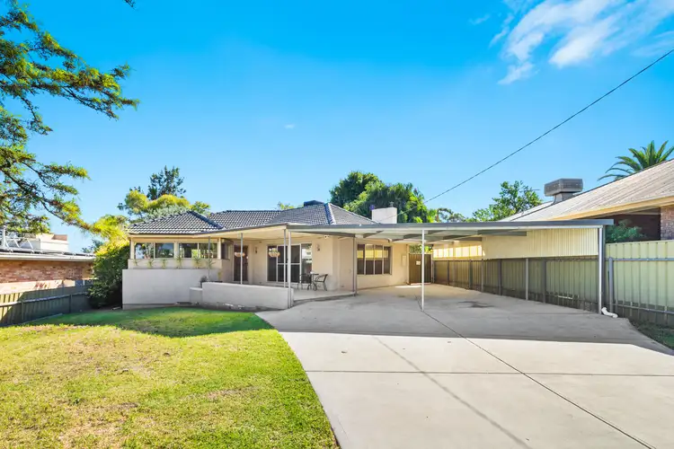 15 Opal Road, Morphett Vale SA 5162