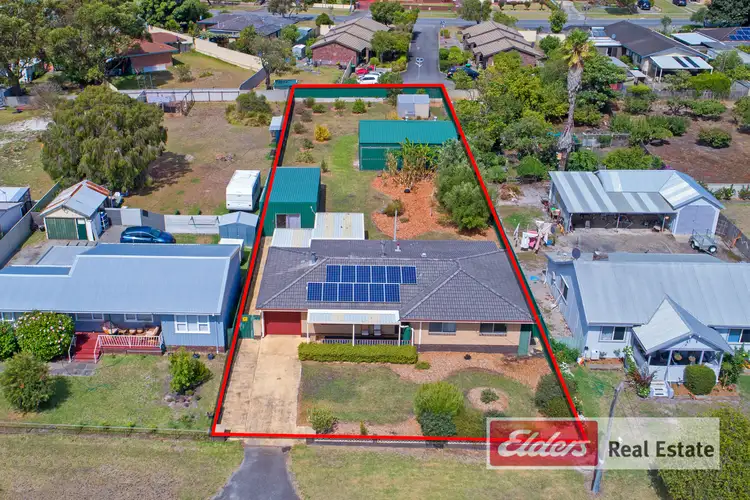 13 Minor Road, Orana WA 6330