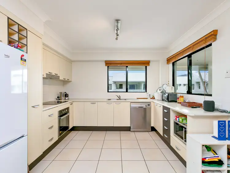 Fourth view of Homely unit listing, 10/44-50 Pease Street, Manoora QLD 4870