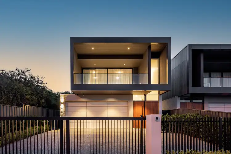 97 Military Road, Tennyson SA 5022