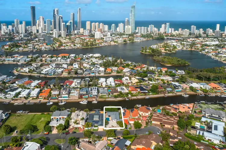 27 Vespa Crescent, Surfers Paradise QLD 4217