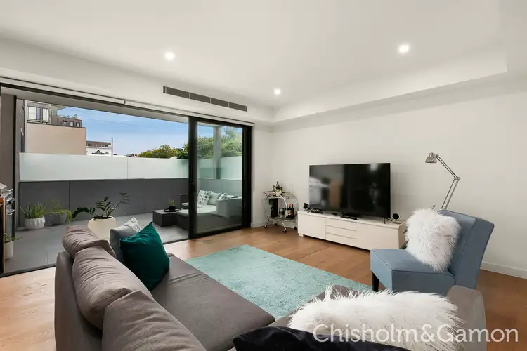 2/196 Graham Street, Port Melbourne VIC 3207
