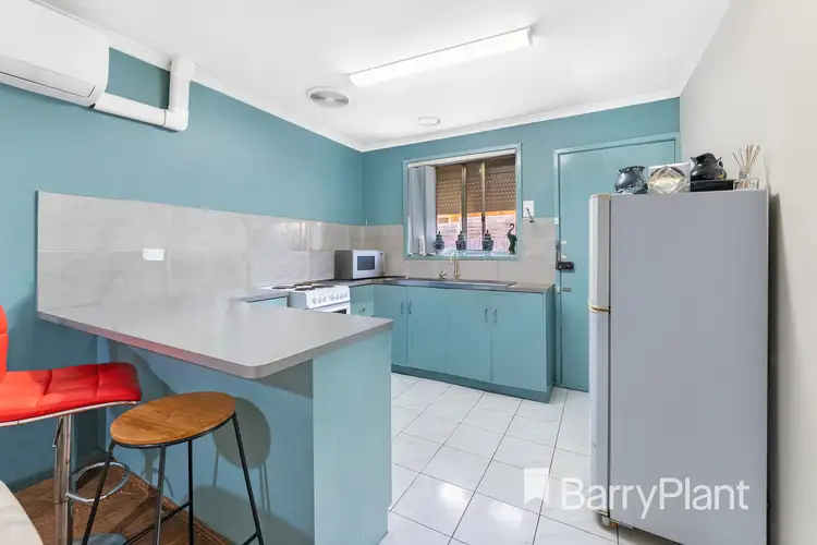 Third view of Homely unit listing, 6/100 Fox Street, St Albans VIC 3021