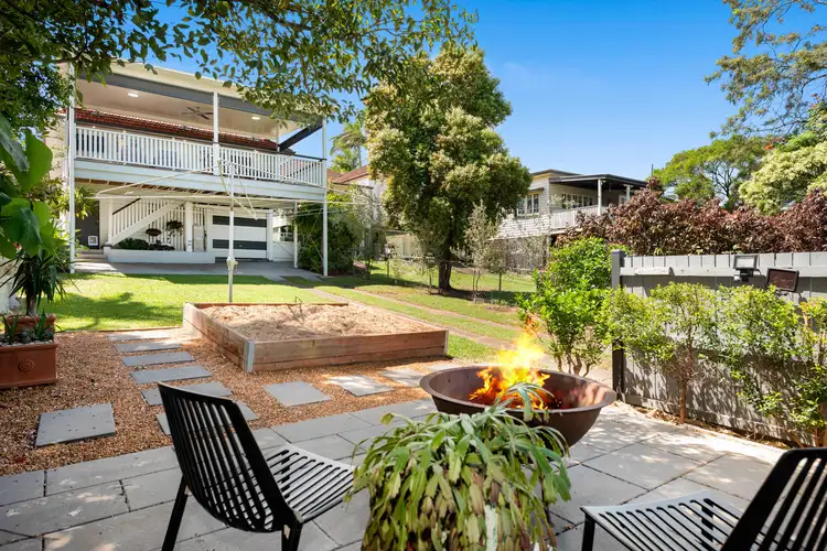 9 Susan Street, Greenslopes QLD 4120