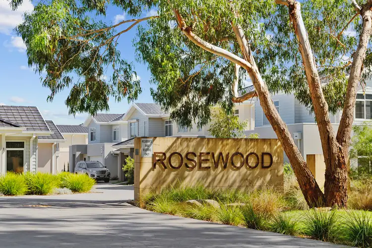 Second view of Homely townhouse listing, 6 Oakwood Court, Rosebud VIC 3939