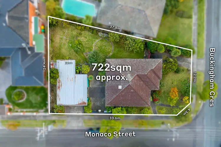 24 Buckingham Crescent, Doncaster VIC 3108