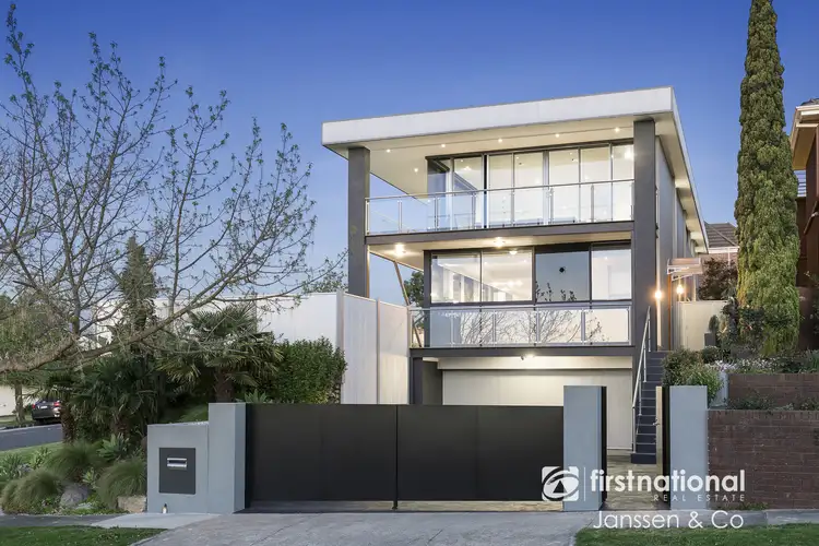 1 Birrell Court, Kew VIC 3101