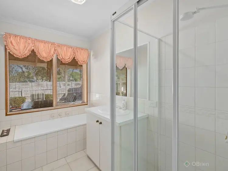 Fifth view of Homely house listing, 21 Coowarra Way, Berwick VIC 3806