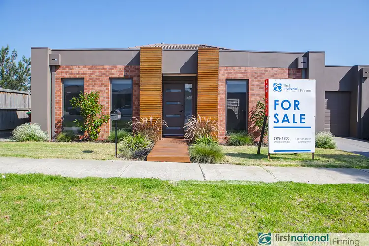 39 Hayton Park Boulevard, Cranbourne West VIC 3977
