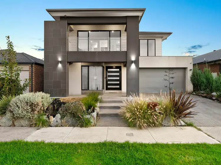 36 Deoro Parade, Clyde North VIC 3978