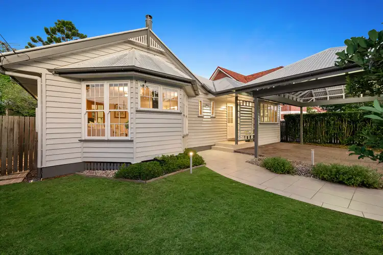 86 Buena Vista Avenue, Coorparoo QLD 4151