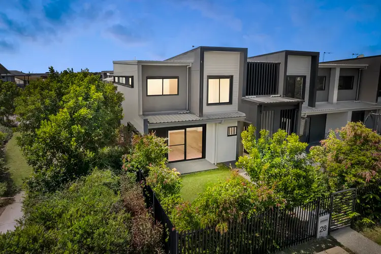 28 Tasmania Avenue, Newport QLD 4020