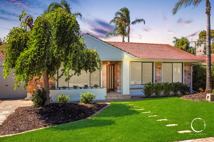 11 Bermuda Avenue, West Lakes Shore SA 5020