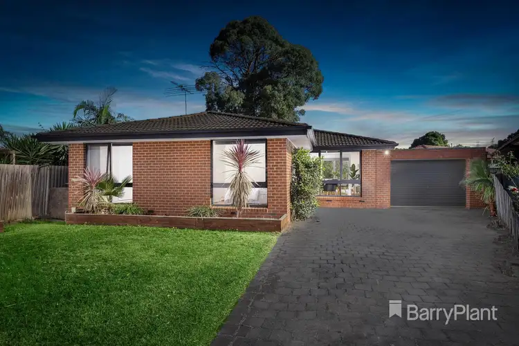 8 Henricks Court, Mill Park VIC 3082