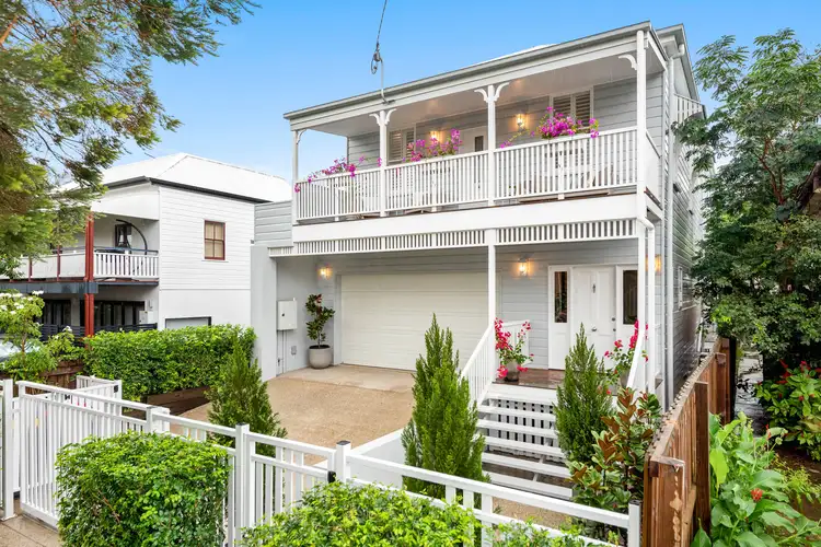 383 Hawthorne Road, Hawthorne QLD 4171