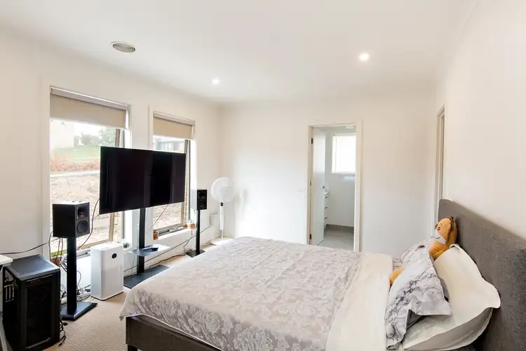 Sixth view of Homely house listing, 1 Cavanagh Court, Ballarat East VIC 3350
