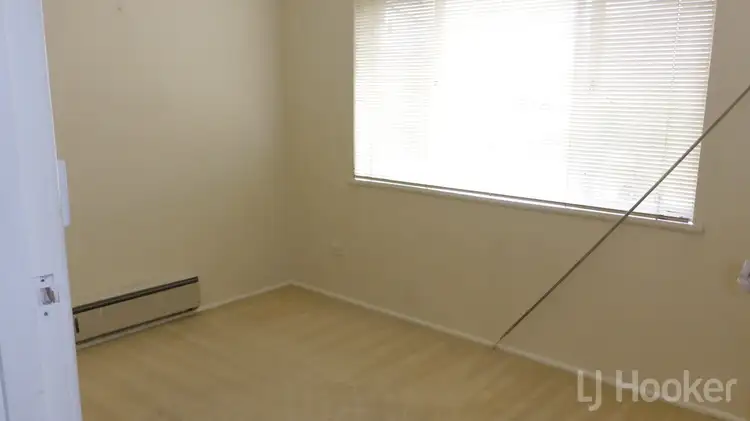 Fifth view of Homely unit listing, 3/20 Uriarra, Queanbeyan NSW 2620