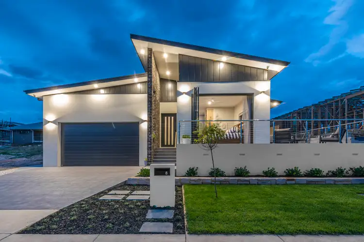 8 Giordano Street, Denman Prospect ACT 2611