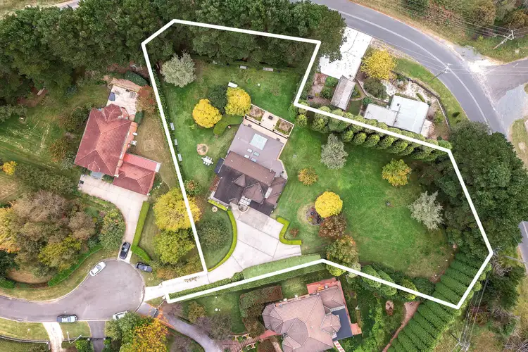 6 Cluff Crescent, Bowral NSW 2576