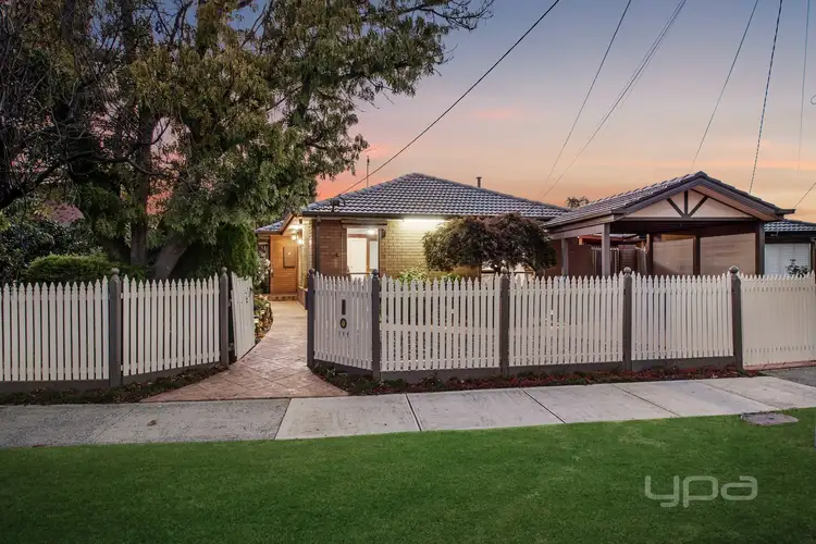 5 Baxter Close, Gladstone Park VIC 3043
