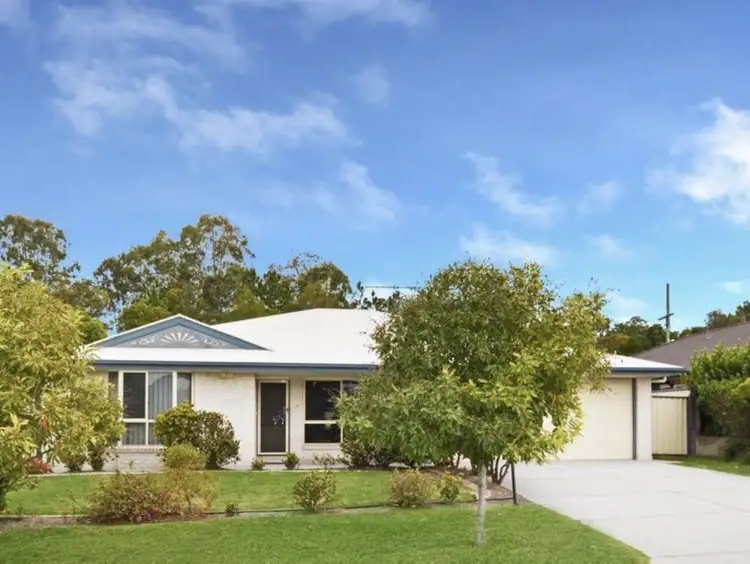 19 Crumpton Place, Beerwah QLD 4519