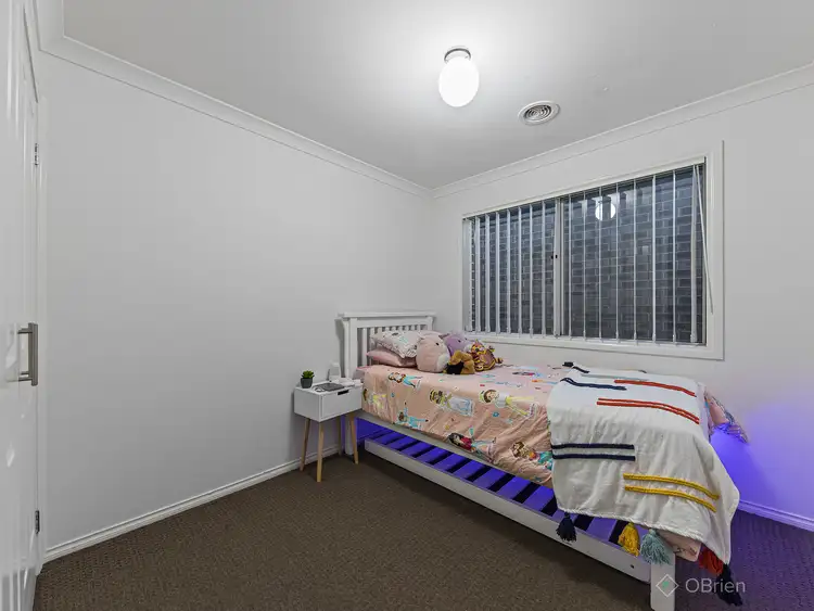 Fifth view of Homely house listing, 10 Newcastle Way, Langwarrin VIC 3910