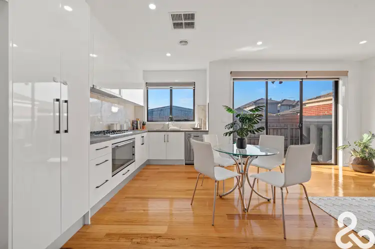 Second view of Homely unit listing, 2/4 Mackey Street, Lalor VIC 3075