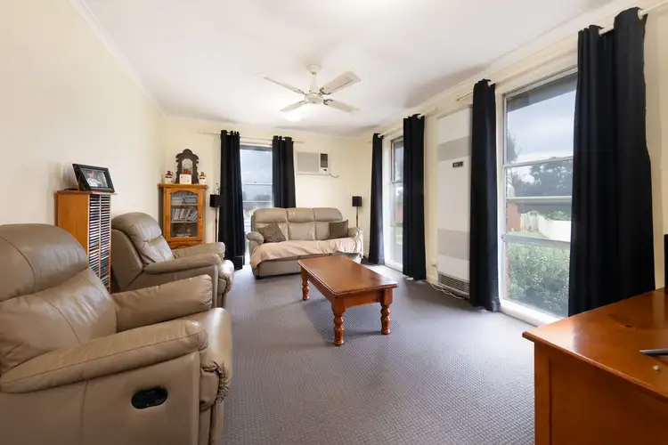 Third view of Homely house listing, 27 Belgrade Avenue, Wodonga VIC 3690