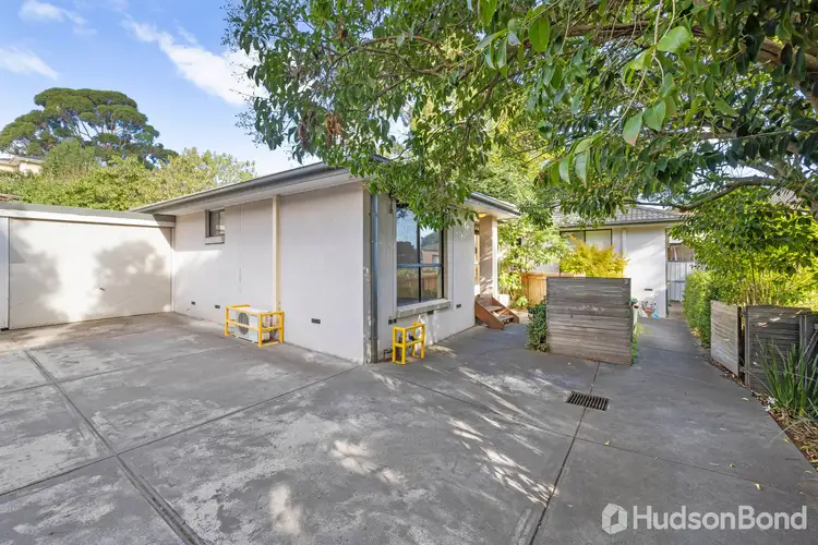 2/8 Marshall Avenue, Doncaster VIC 3108
