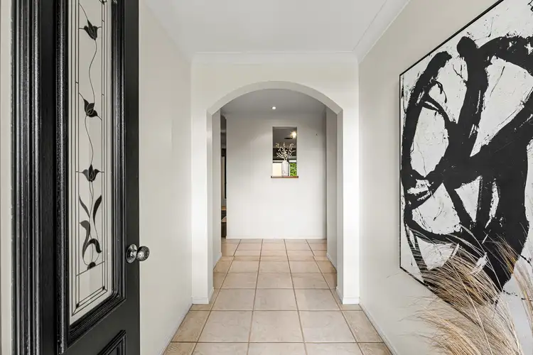 Fifth view of Homely house listing, 10 Collingwood Close, Middle Ridge QLD 4350