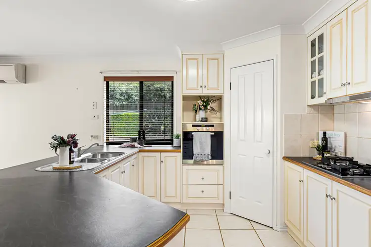 Sixth view of Homely house listing, 10 Collingwood Close, Middle Ridge QLD 4350