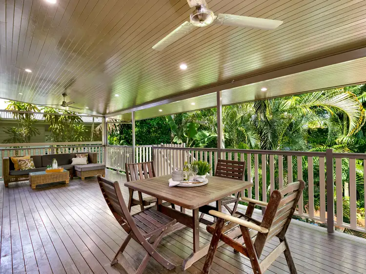 297 McLeod Street, Cairns North QLD 4870