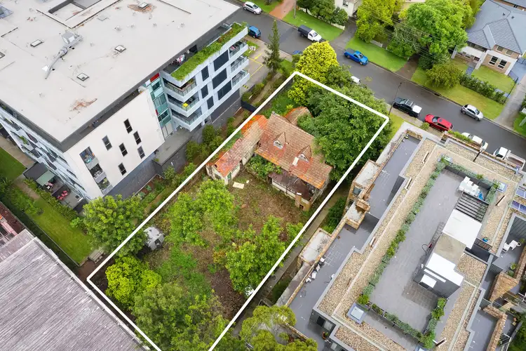 10 Bouvardia Street, Asquith NSW 2077