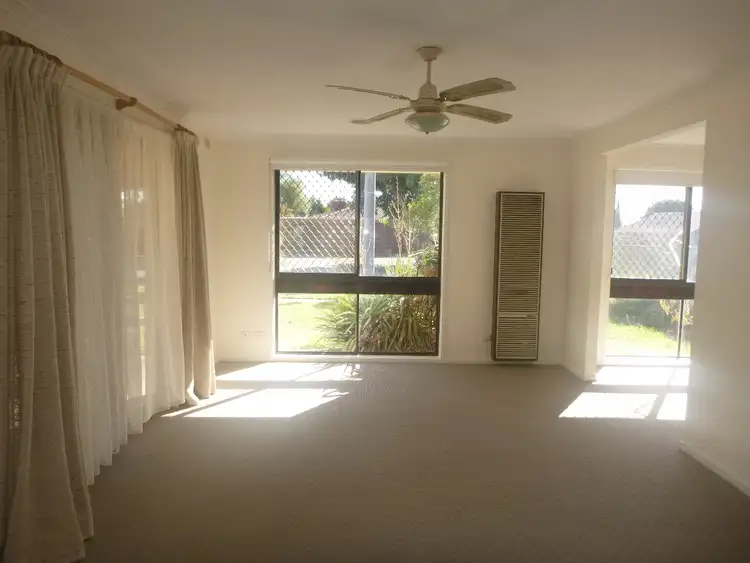 Second view of Homely house listing, 39 Nicole Crescent, Wodonga VIC 3690