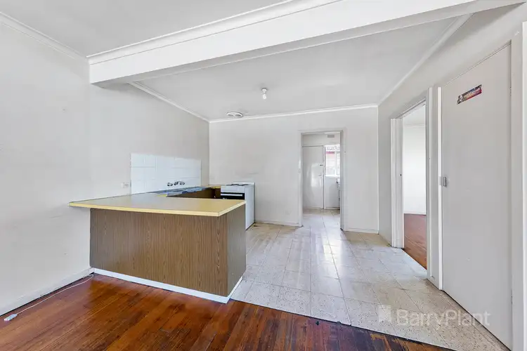 Fourth view of Homely unit listing, 1/9 Albert Crescent, St Albans VIC 3021