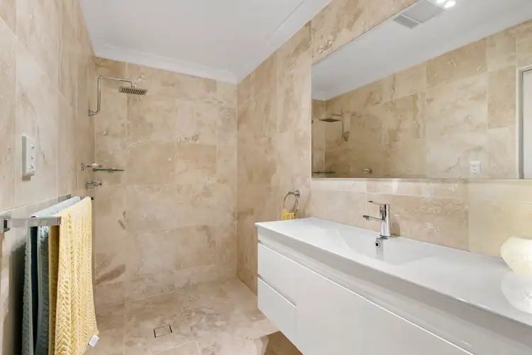 Fifth view of Homely apartment listing, 4/690 Pacific Highway, Killara NSW 2071