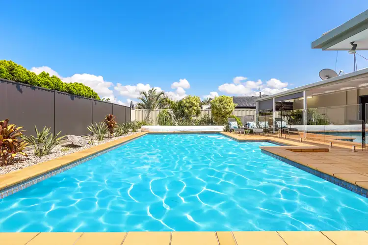 4 Cunningham Court, Golden Beach QLD 4551