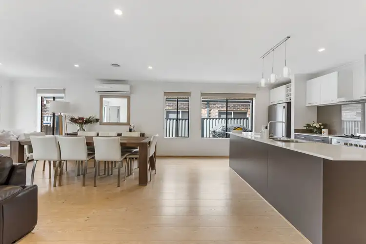 Fifth view of Homely house listing, 9 Risdon Chase, Wollert VIC 3750