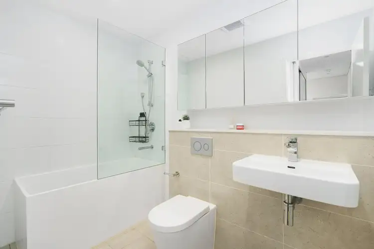 Sixth view of Homely apartment listing, 17/10 Roger Street, Brookvale NSW 2100