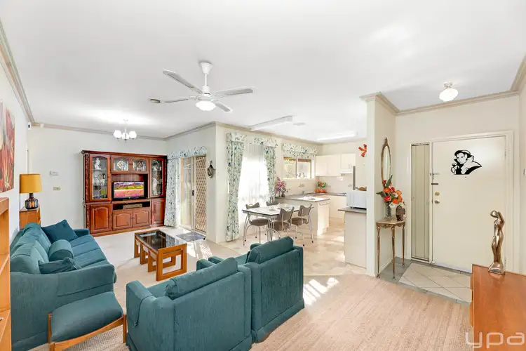 2/9 Geum Street, Hadfield VIC 3046