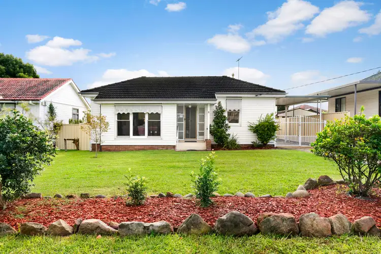 8 Adams Crescent, St Marys NSW 2760
