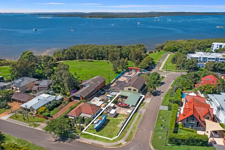 100 Woodlands Road, Taren Point NSW 2229