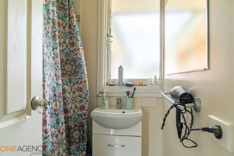 Seventh view of Homely house listing, 2 Algona Crescent, Orange NSW 2800