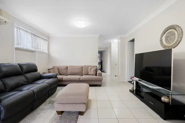 Second view of Homely villa listing, 17/1 Myrtle Street, Prospect NSW 2148