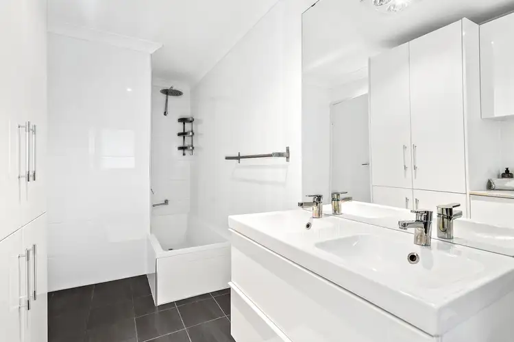 Sixth view of Homely house listing, 2/104 Blackman Parade, Unanderra NSW 2526