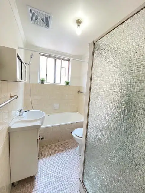 Fourth view of Homely unit listing, 2/158 Sandal Crescent, Carramar NSW 2163