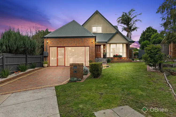 11 Shane Court, Carrum Downs VIC 3201