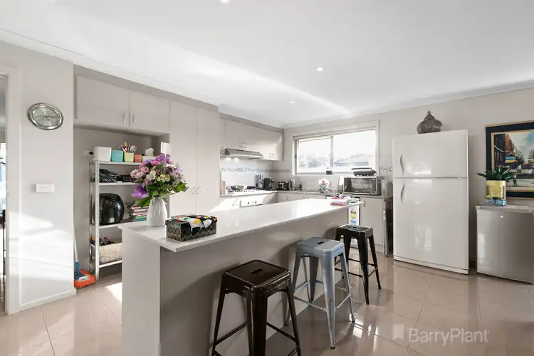Fifth view of Homely house listing, 10 Delft Place, Pakenham VIC 3810