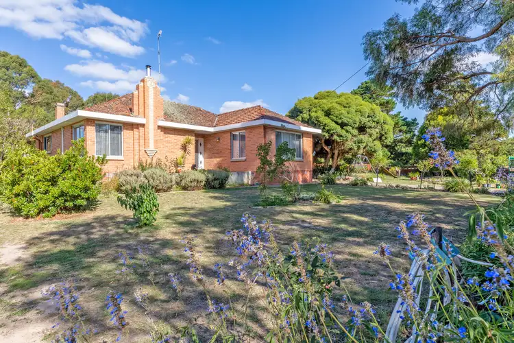2025 Glenelg Highway, Scarsdale VIC 3351